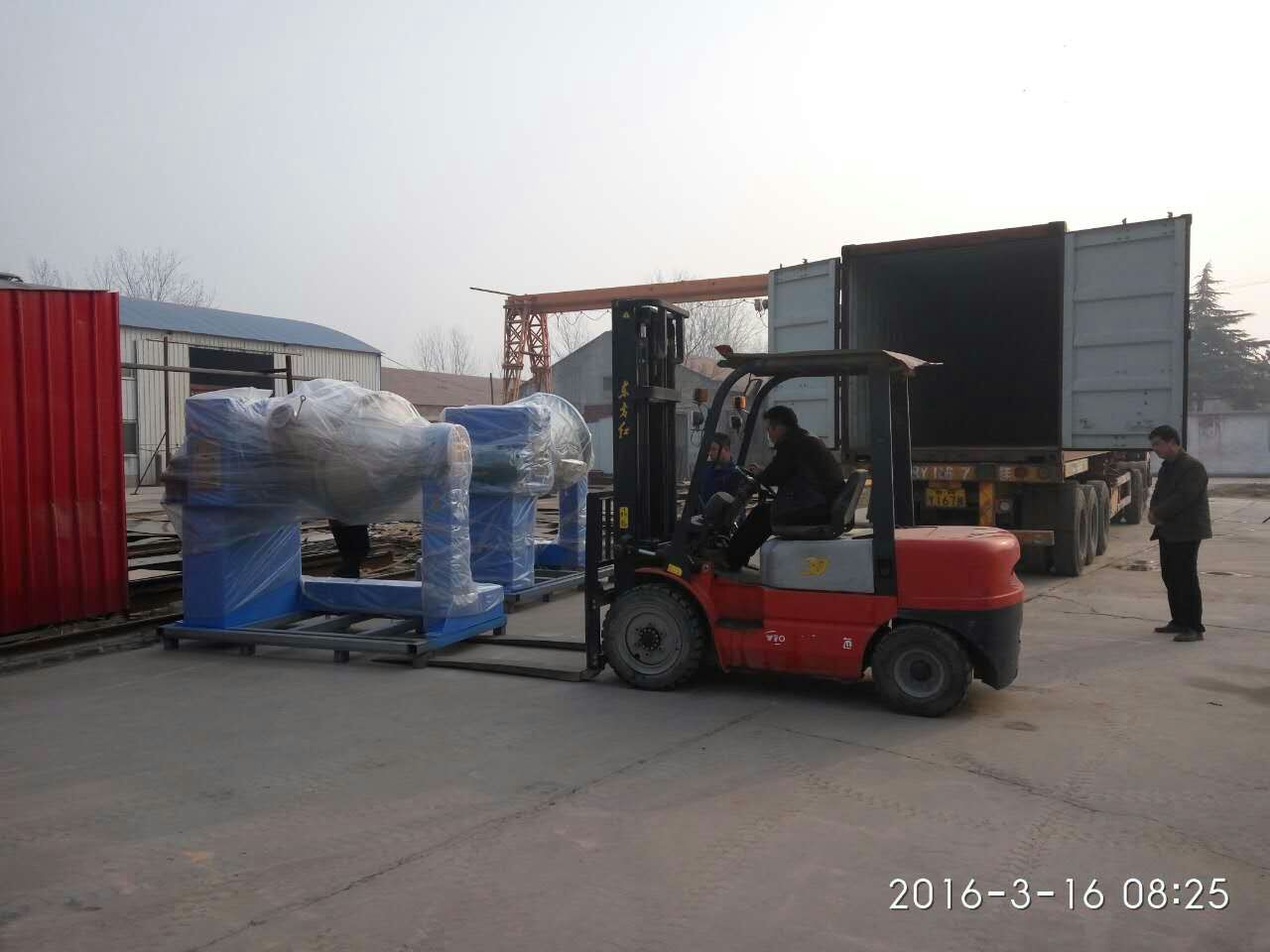 Indian powder metallurgy customer's five sets mixer are shipping