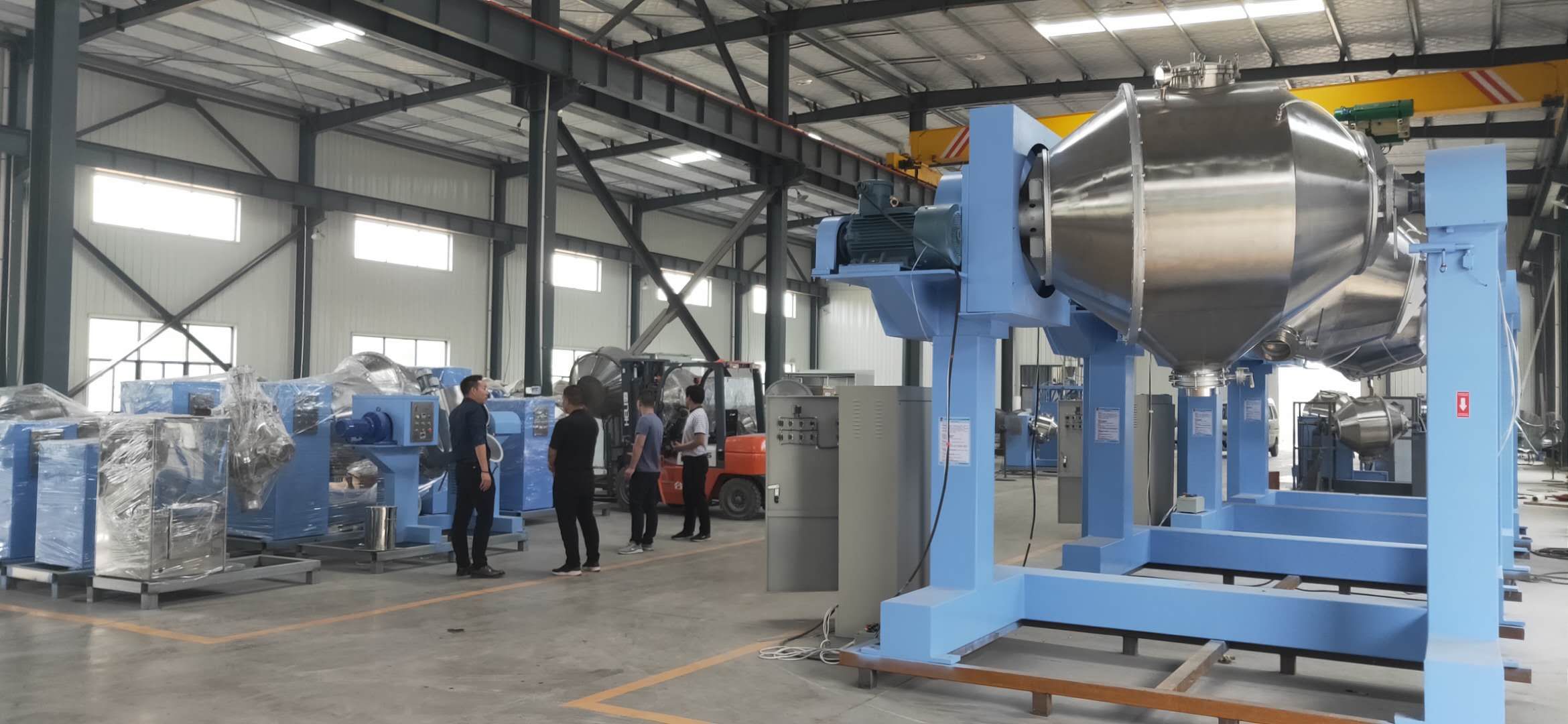 Four sets JHX2000 fine chemical double motion mixer for chemical